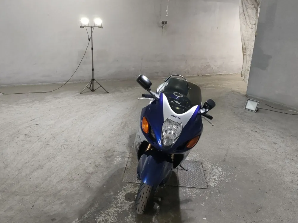 Suzuki GSX1300R 2005, silver / blue, фото 3