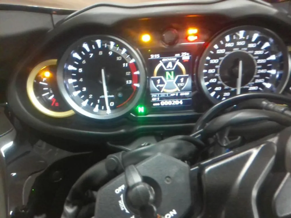 Suzuki Hayabusa 2023, black/silver, фото 3