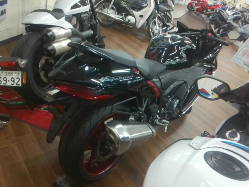 Suzuki Hayabusa 2023, black/silver, фото 5