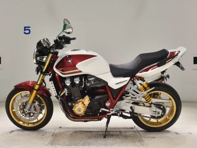 Honda CB1300 2024, white | red, фото 2