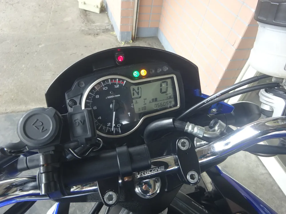 Suzuki GSR750 2014, синий, фото 11