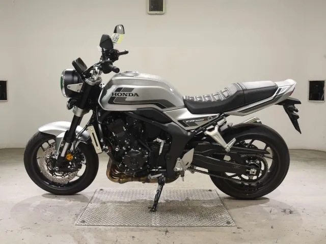 Honda CB1000F 2025, серебристый, фото 2