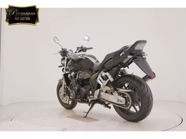 Honda CB1300 2026, black | gunmetal, фото 6