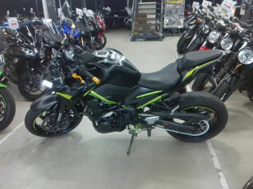 Kawasaki Z900-2 2026, mat black, фото 2