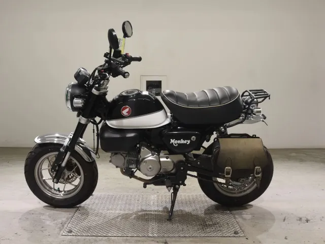 Honda Monkey 125, белый, чёрный, фото 2
