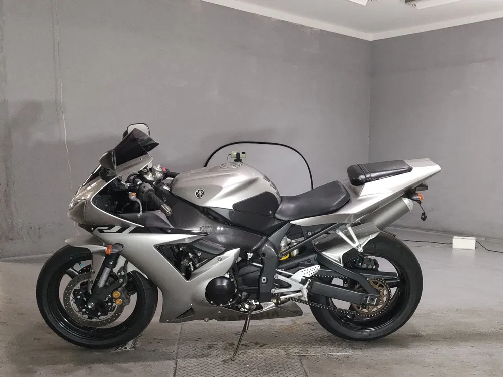 Yamaha YZF-R1 2002, серебристый, фото 2