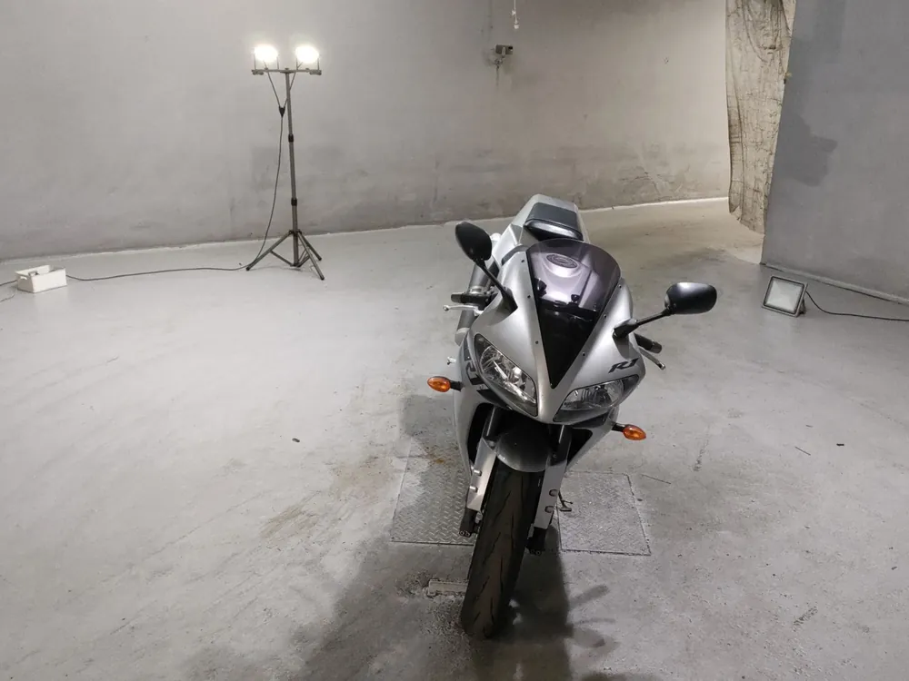 Yamaha YZF-R1 2002, серебристый, фото 3