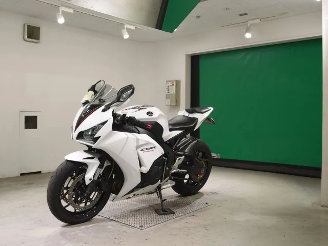 Honda CBR1000RR 2014, белый, фото 4