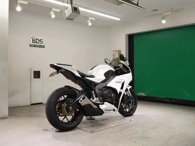 Honda CBR1000RR 2014, белый, фото 5