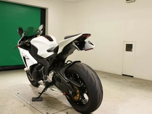 Honda CBR1000RR 2014, белый, фото 6