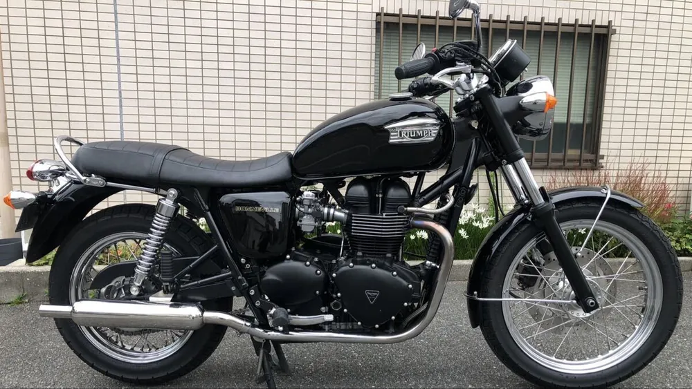 Triumph Bonneville T100 2005, фото 2