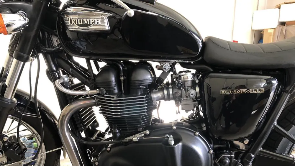 Triumph Bonneville T100 2005, фото 6