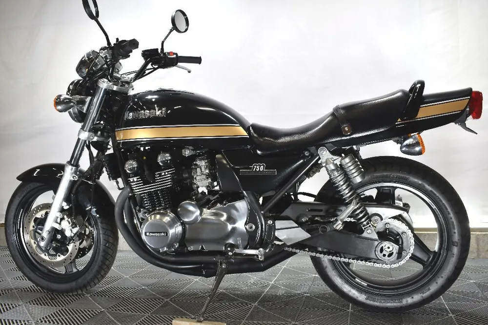 Kawasaki Zephyr 750 2004, фото 4