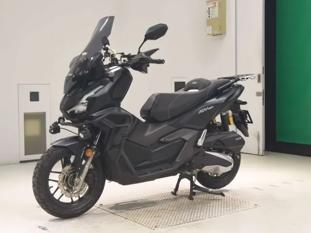 Honda ADV160, matt black, фото 4