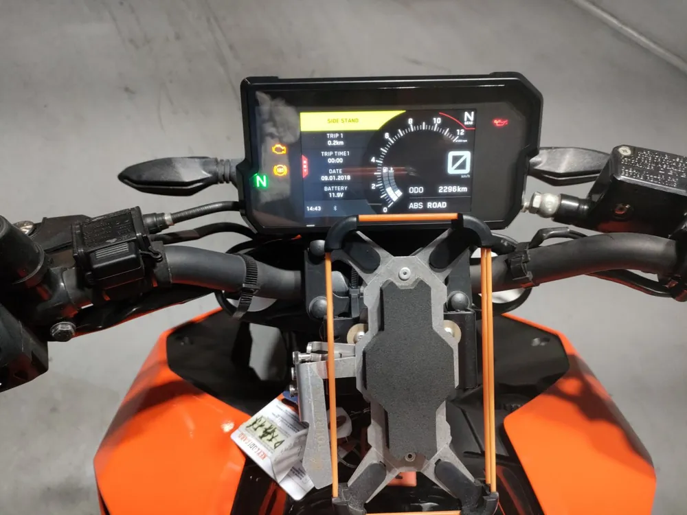 KTM 390 Duke 2021, чёрный, оранжевый, фото 5