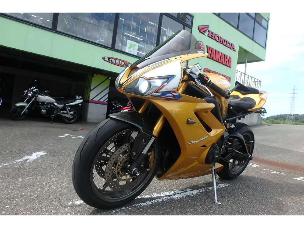 Triumph Daytona 675 2006, жёлтый, фото 16