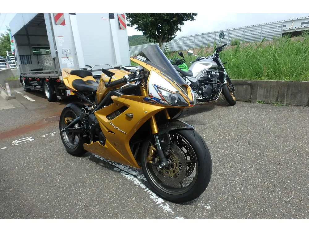 Triumph Daytona 675 2006, жёлтый, фото 3