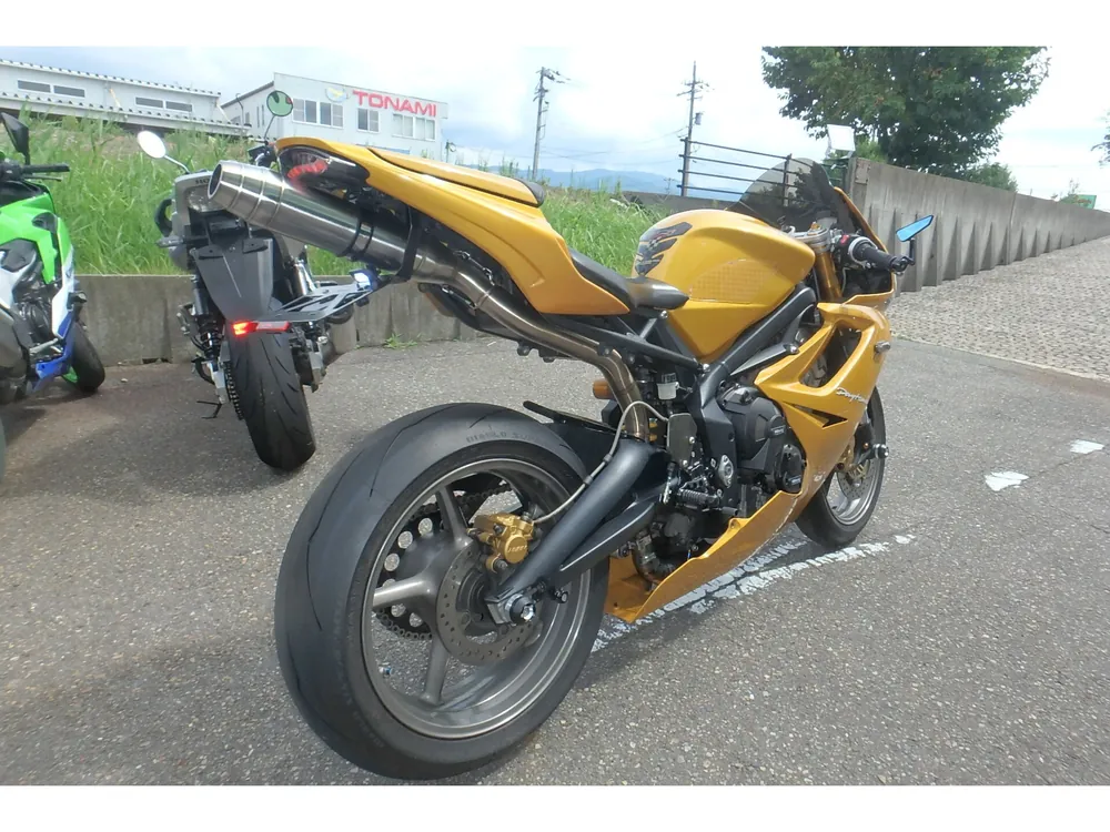 Triumph Daytona 675 2006, жёлтый, фото 7