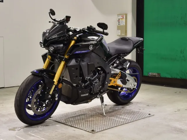 Yamaha MT-10SP 2024, чёрный, серебристый, фото 4