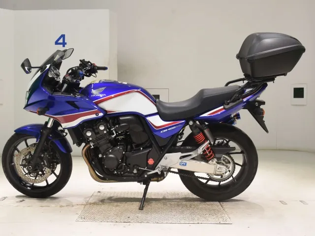 Honda CB400SB 2022, white | red | blue, фото 2