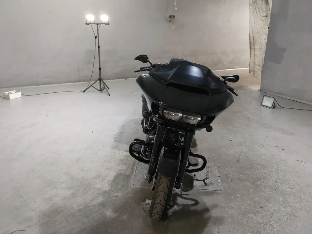 Harley-Davidson FLTRXS1870 2022, чёрный, фото 3