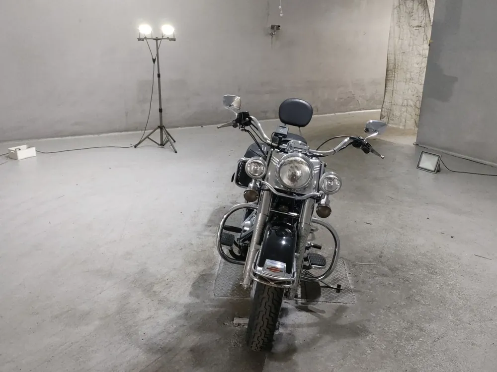 Harley-Davidson Heritage Softail Classic FLSTC1450 2001, чёрный, фото 3