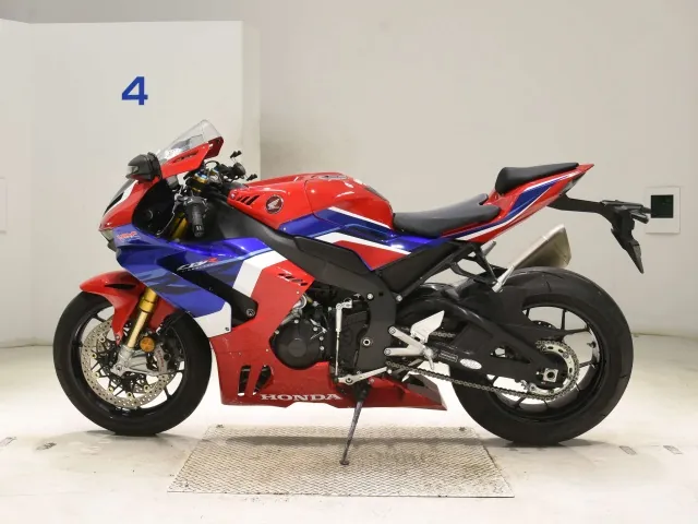 Honda Cbr1000Rr-Rsp 2020, white | red | blue, фото 2