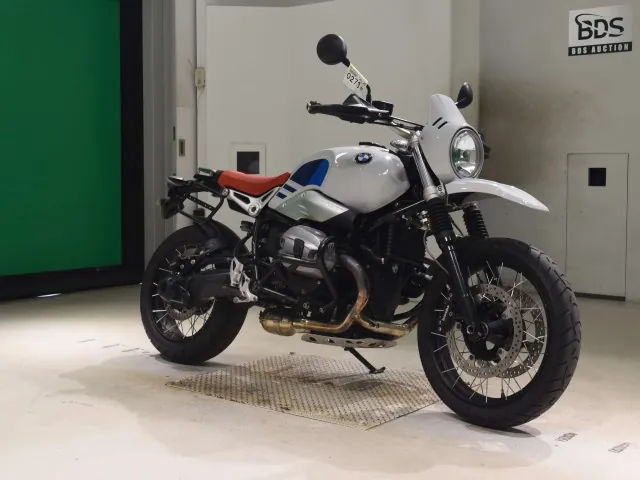 BMW R nineT urban G/S 2018, white | blue, фото 3