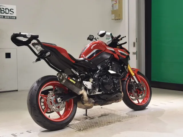 Kawasaki Z900-2 2022, red | black, фото 5