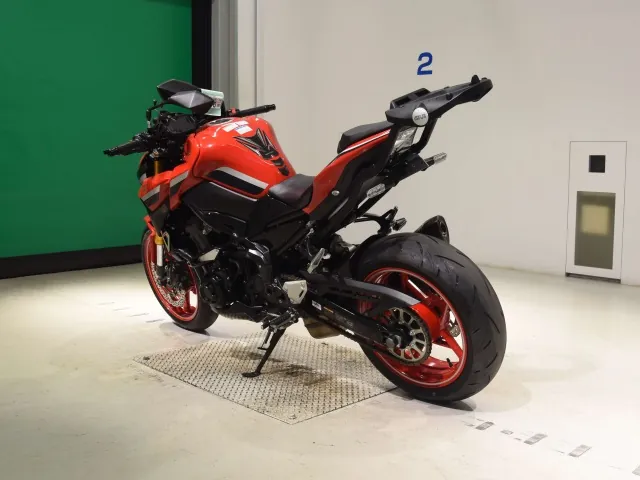 Kawasaki Z900-2 2022, red | black, фото 6
