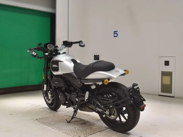Harley-Davidson X500 2023, серебристый, фото 6