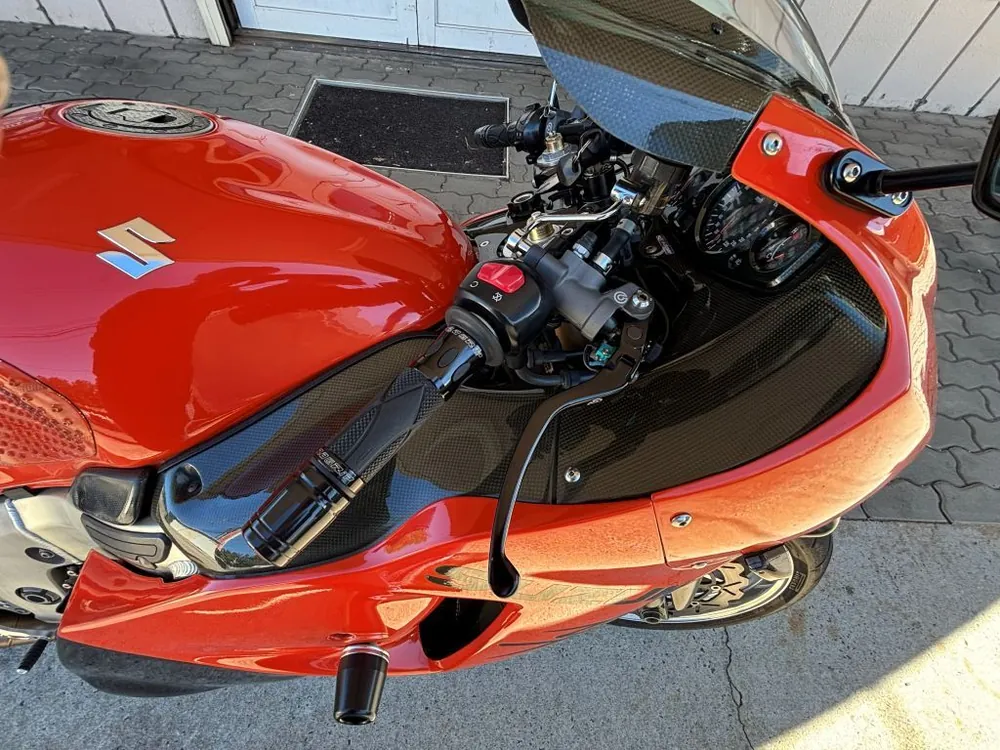 Suzuki GSX1300R Hayabusa 2000, фото 7