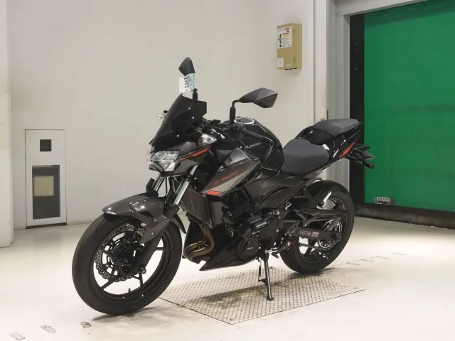 Kawasaki Z400 2025, чёрный, фото 4