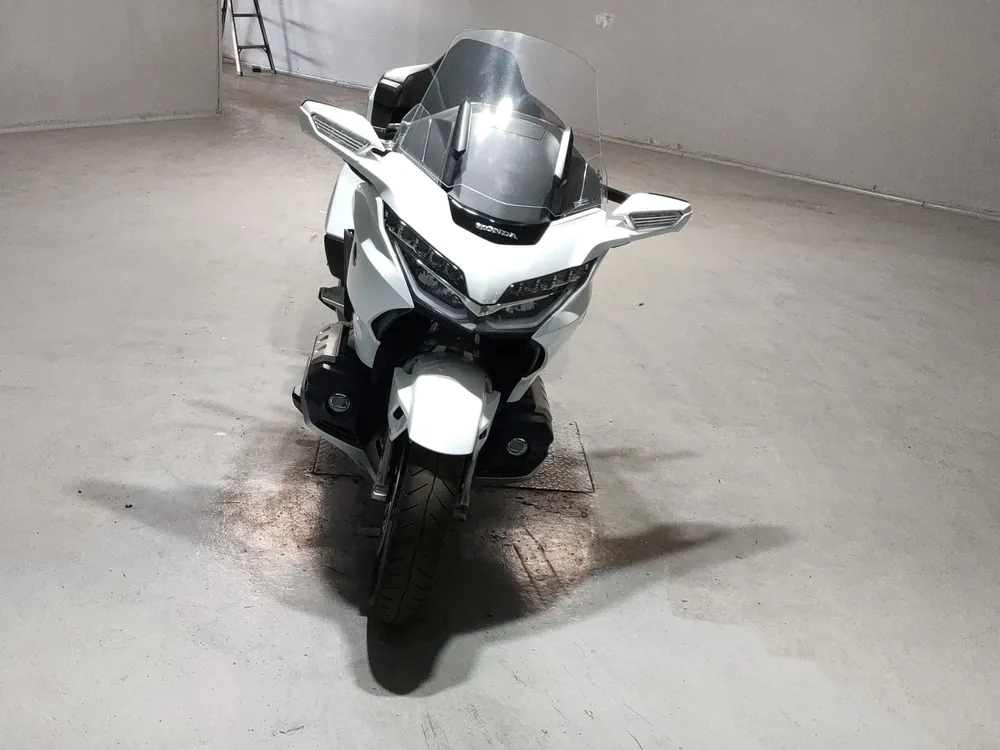 Honda GL1800 2022, белый, фото 3