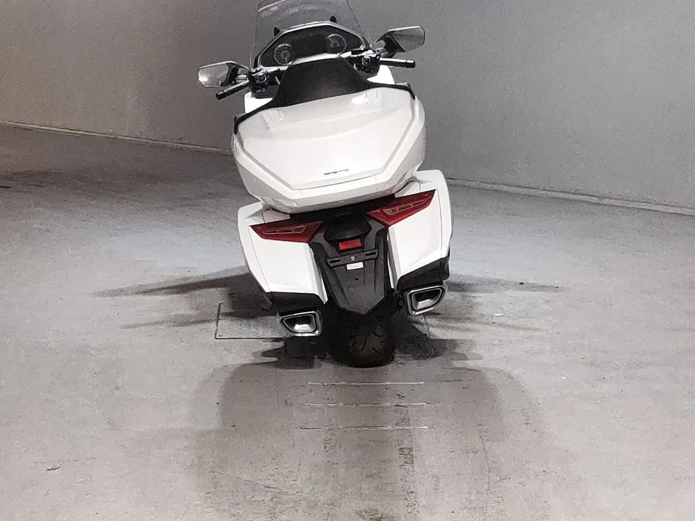 Honda GL1800 2022, белый, фото 4