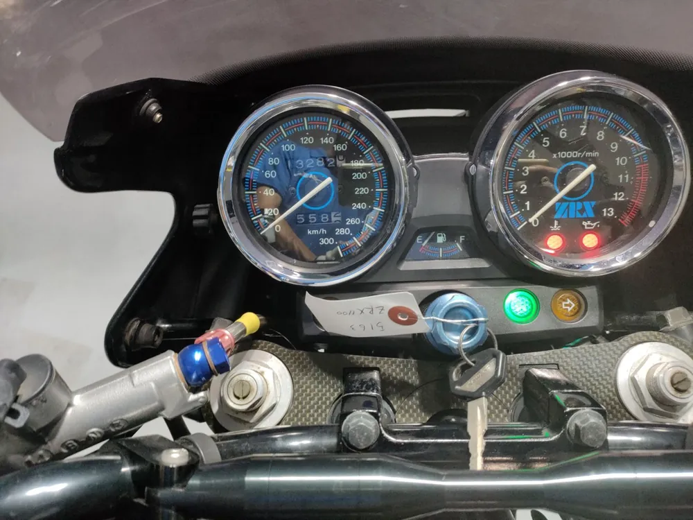 Kawasaki ZRX1100 1998, чёрный, фото 5