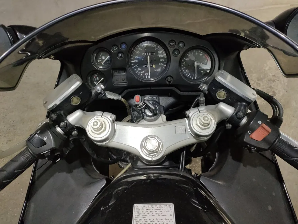 Honda CBR1100XX SC35 из Японии, фото 5