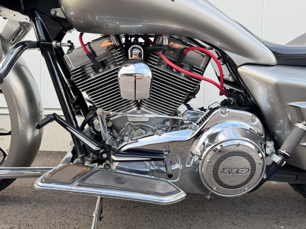 Harley-Davidson FLHXSE CVO 2015, чёрный, фото 11