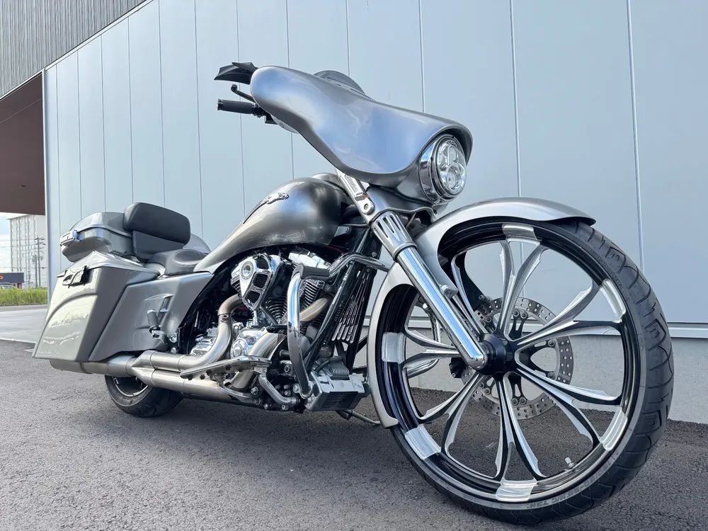 Harley-Davidson FLHXSE CVO 2015, чёрный, фото 3