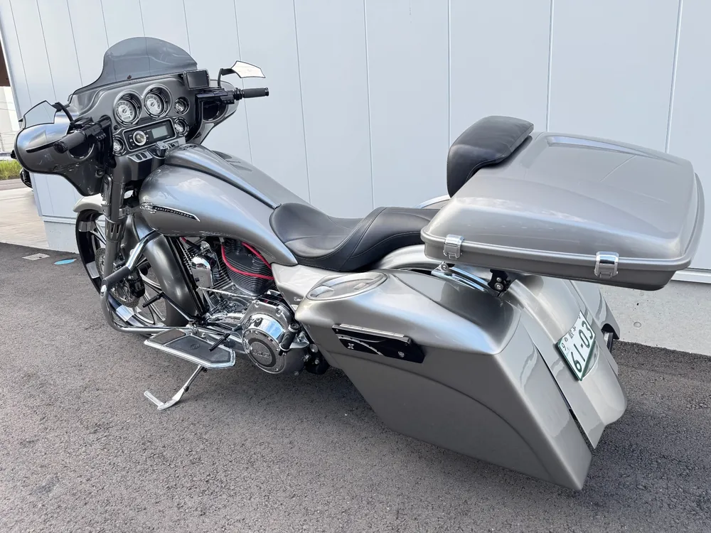 Harley-Davidson FLHXSE CVO 2015, чёрный, фото 10