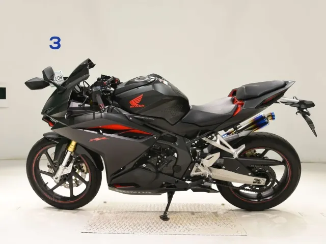 Honda CBR250RR, matt black, фото 2