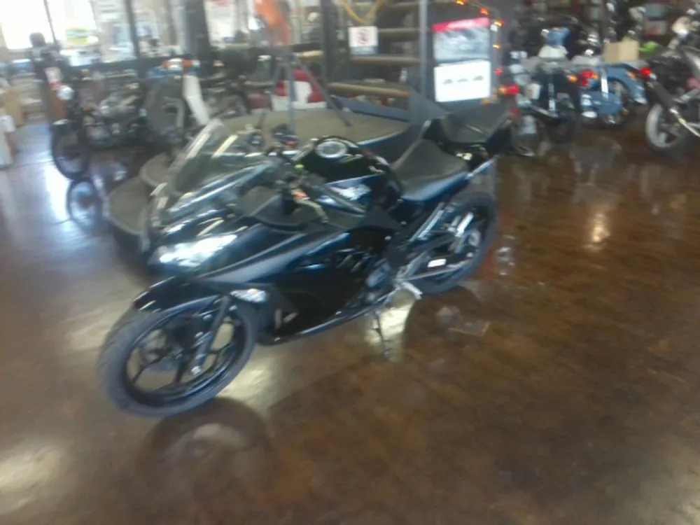 Kawasaki Ninja 200SE 2022, чёрный, фото 5
