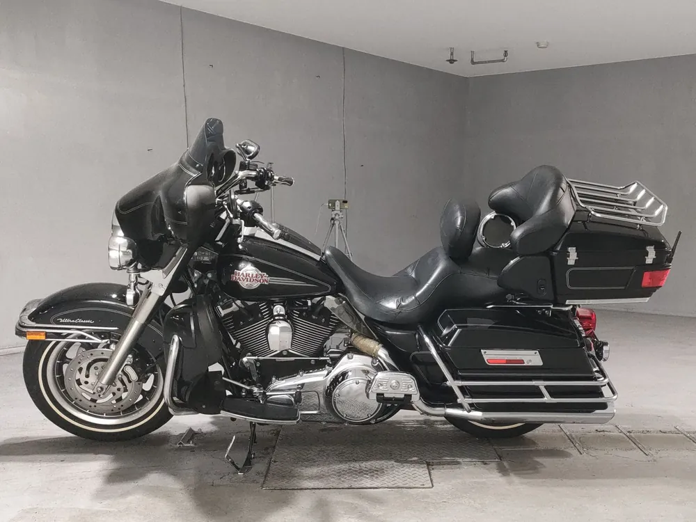 Harley-Davidson FLHTCU1580 2006, чёрный, фото 2