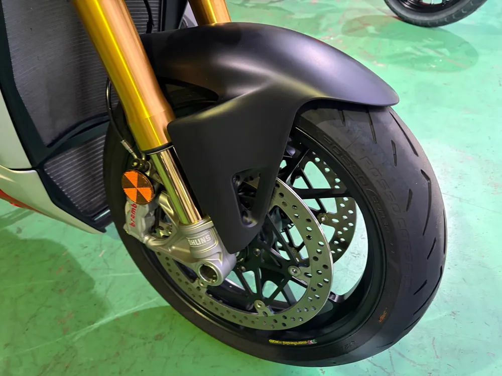 Ducati Street Fighter V4S 2021, красный, фото 6