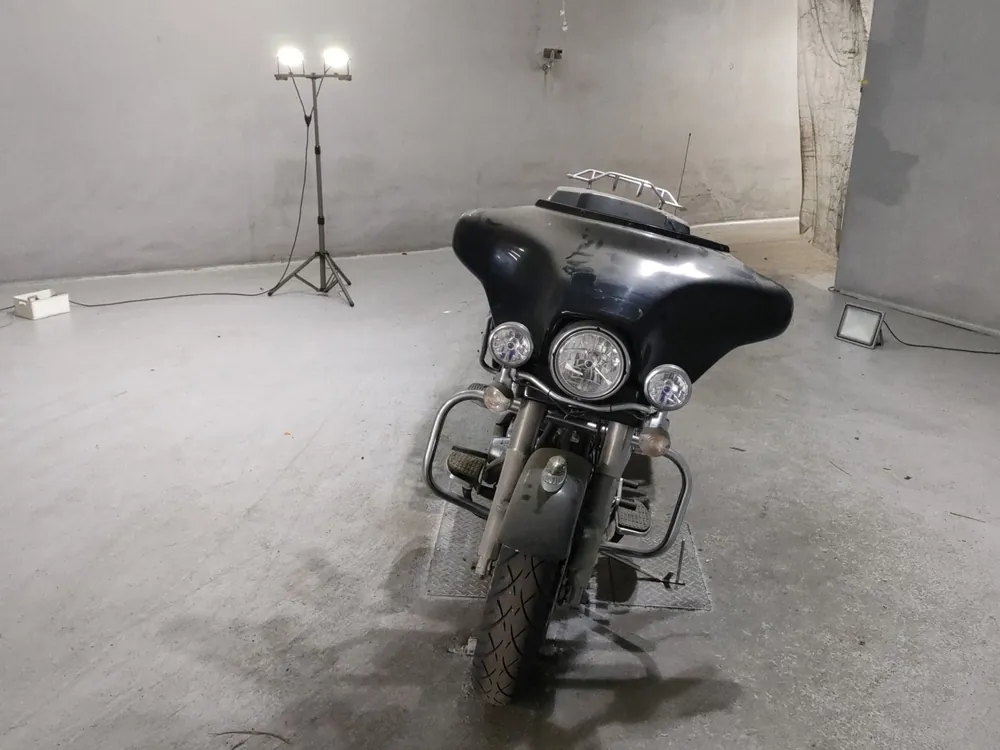 Harley-Davidson FLHTC1340 1989, чёрный, фото 3