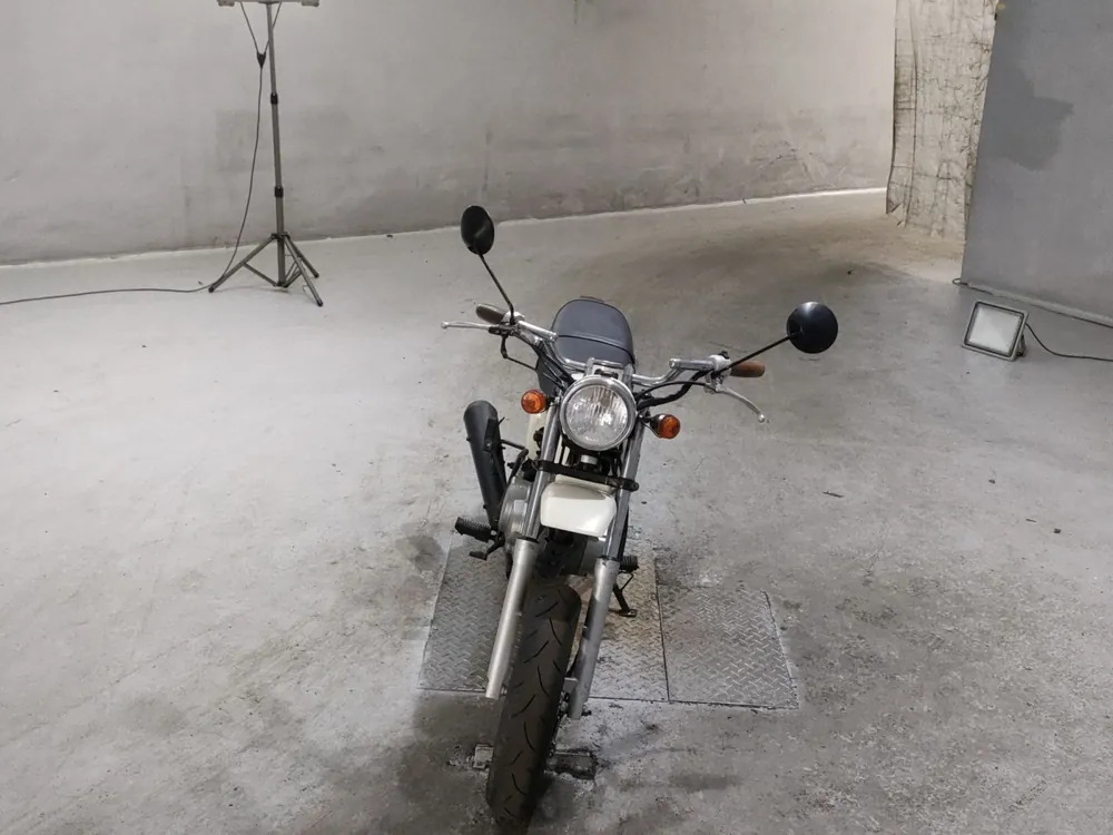 Honda APE 100, белый, фото 3