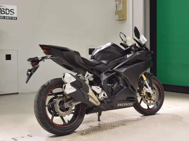 Honda CBR250RR, matt black, фото 5