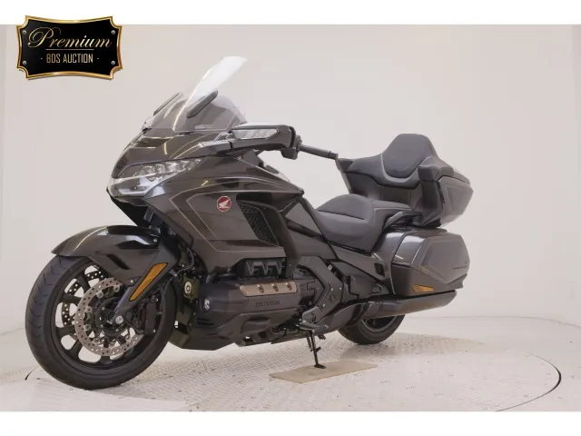 Honda GL1800 2026, black | gunmetal, фото 4