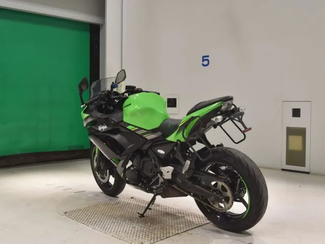 Kawasaki Ninja650A 2017, black | green, фото 6