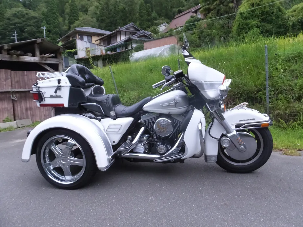 Harley-Davidson FLHTCU TRIKE 1993, white/silver, фото 5
